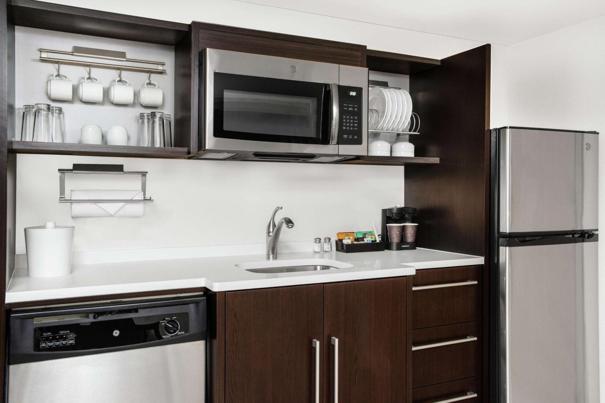 Yaphank Home2 Suites By Hilton Long Island Brookhaven מראה חיצוני תמונה