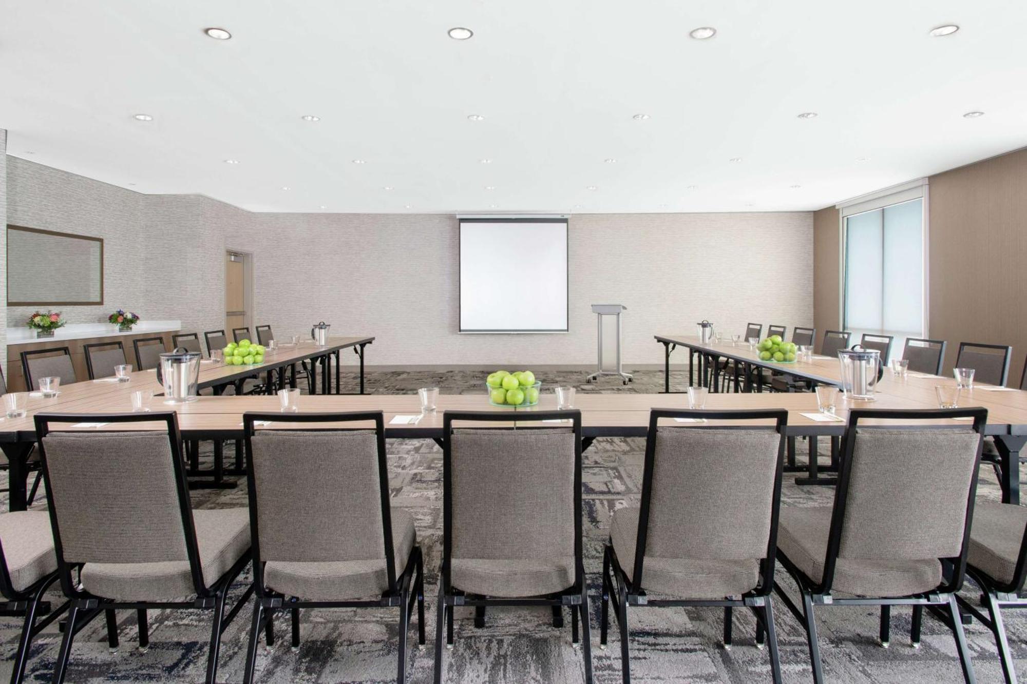 Yaphank Home2 Suites By Hilton Long Island Brookhaven מראה חיצוני תמונה